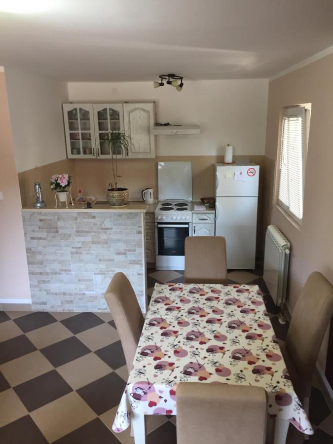 Apartment Elena Tivat Zewnętrze zdjęcie