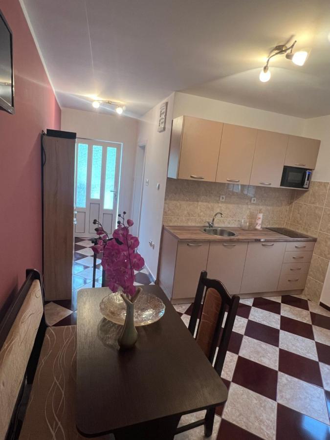 Apartment Elena Tivat Zewnętrze zdjęcie