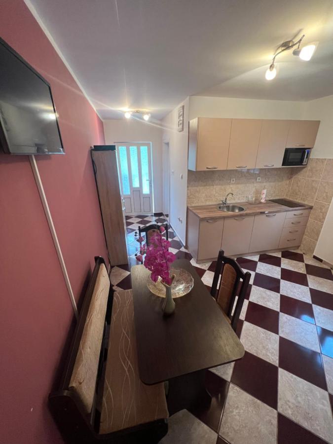 Apartment Elena Tivat Zewnętrze zdjęcie