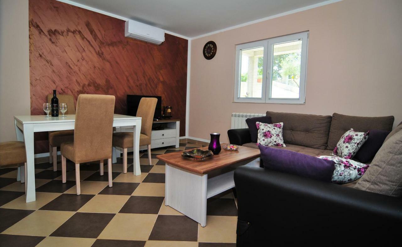 Apartment Elena Tivat Zewnętrze zdjęcie